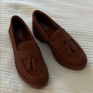 Tom’s Never Warn Leather Loafers